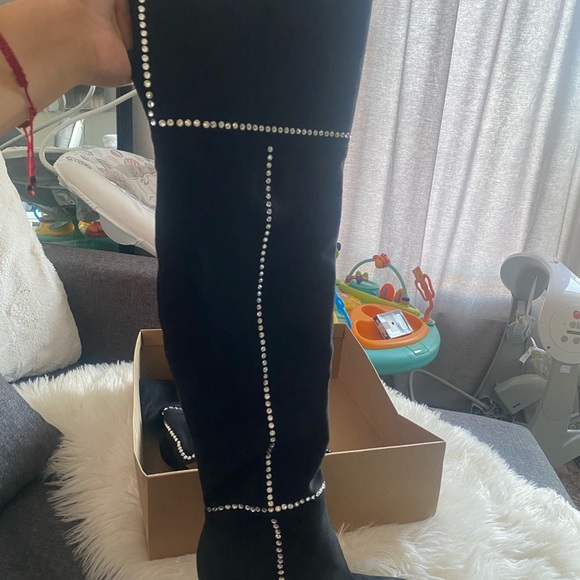 Jessica Simpson tall heel boots - Picture 4 of 5